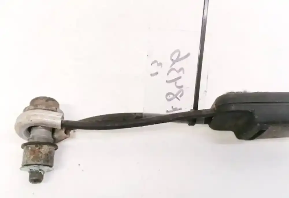 13240226 пряжка переднего ремня безопасности Opel Corsa D 2009