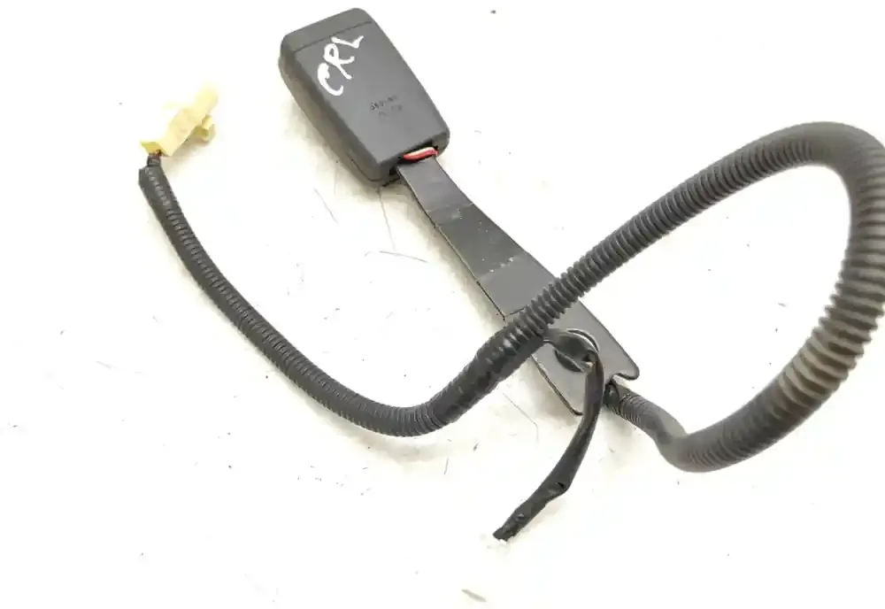 090180 пряжка переднего ремня безопасности Toyota Corolla E120 E130 2005