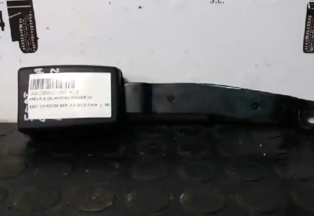 600857756 пряжка переднего ремня безопасности Seat Cordoba (6L) 2002