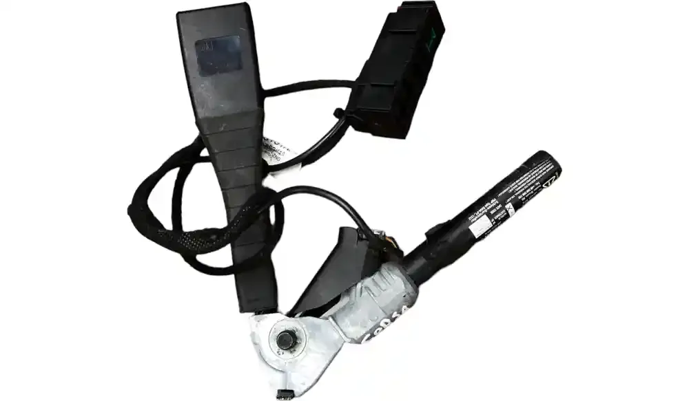 697075100D пряжка переднего ремня безопасности Opel Corsa D 2007