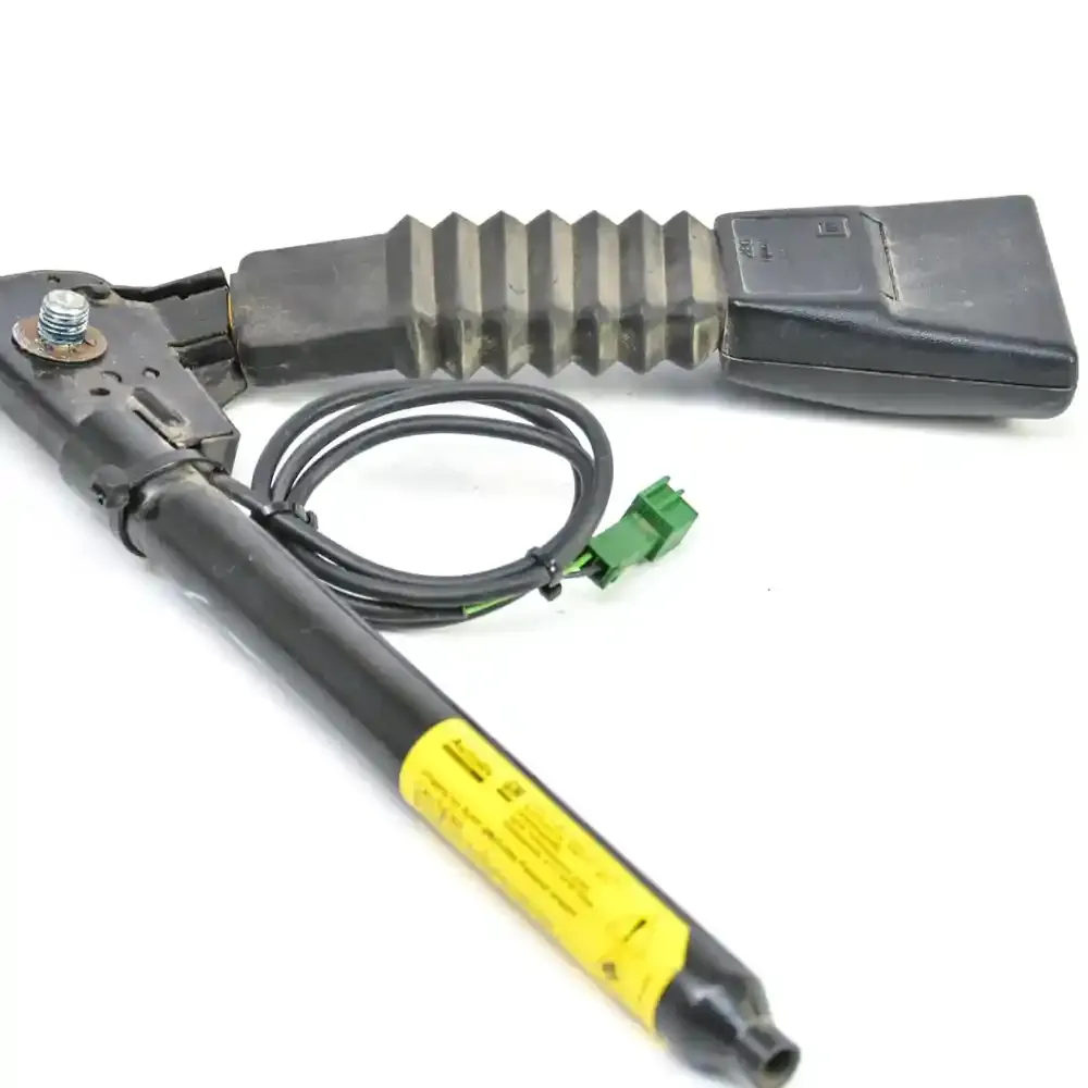 560555603A пряжка переднього ременя безпеки Opel Corsa B 1993