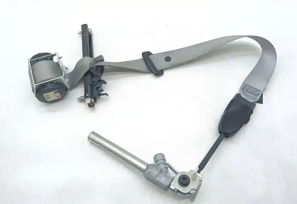 13225281 пряжка переднего ремня безопасности Opel Corsa D 2007