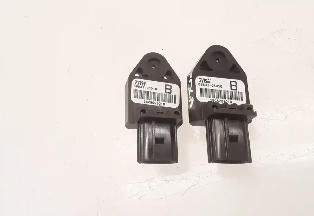 180522101D датчик удару подушки безпеки Toyota Corolla E120 E130 2005