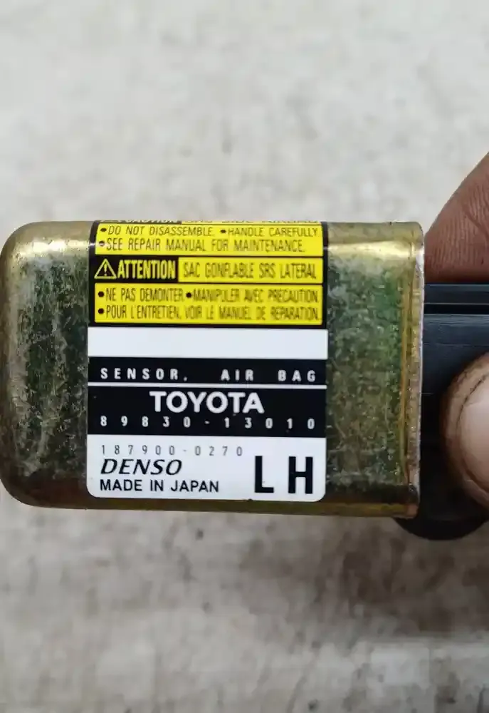 1879000270 датчик удара подушки безопасности Toyota Corolla Verso E121 2003