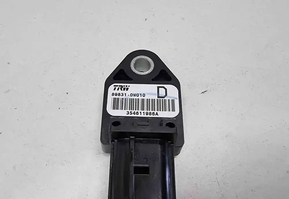 354611080A датчик удару подушки безпеки Toyota Corolla Verso AR10 2004