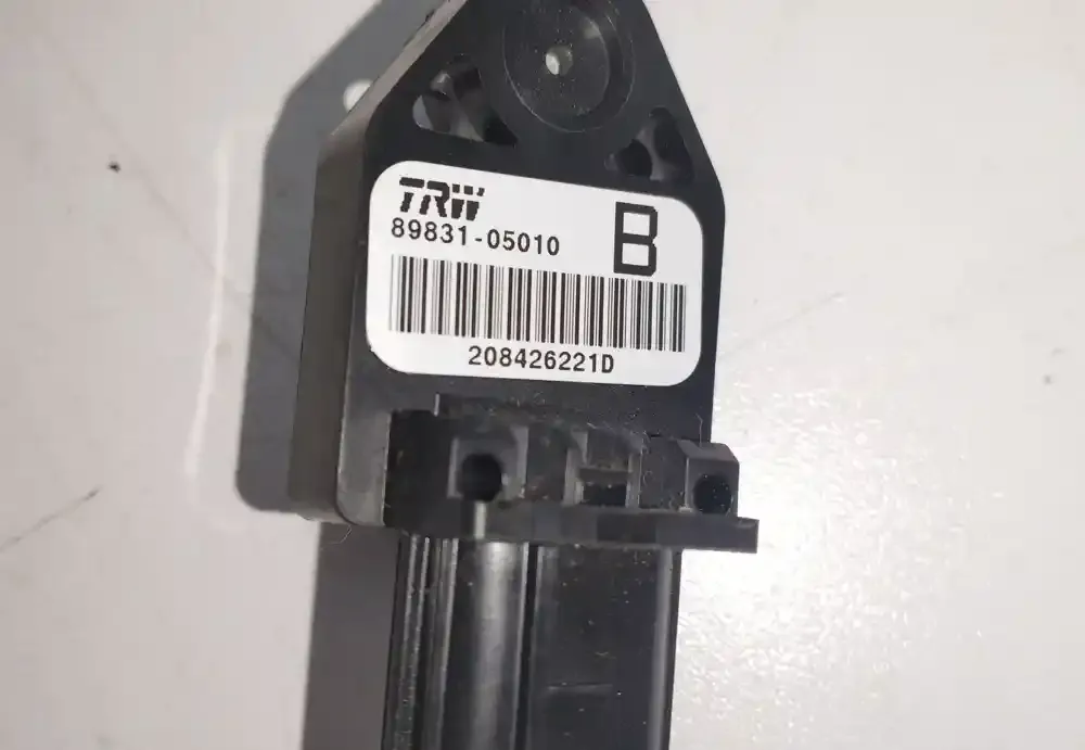 208426221D датчик удару подушки безпеки Toyota Corolla Verso AR10 2005