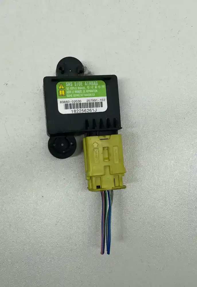 182256261J датчик удару подушки безпеки Toyota Corolla E120 E130 2002