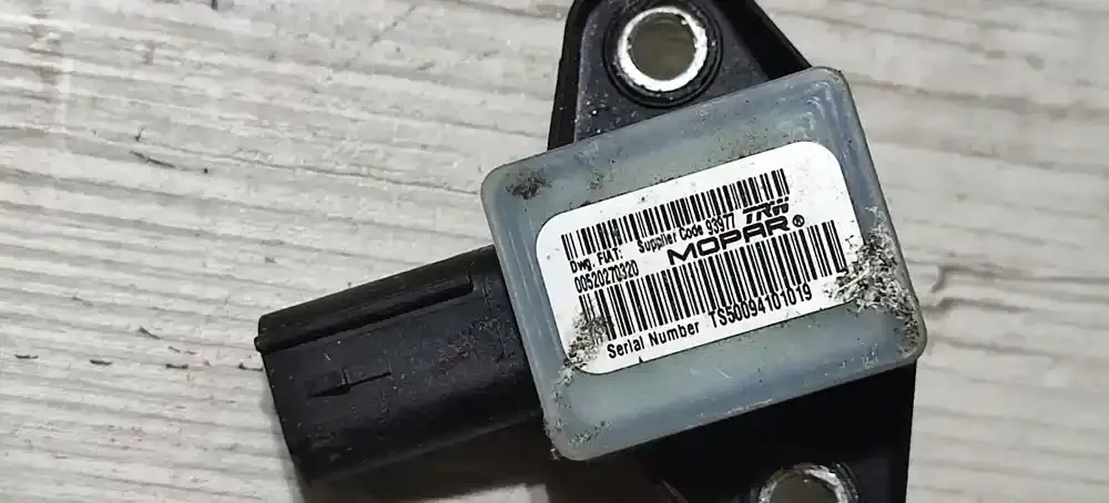 00520270320 датчик удару подушки безпеки Fiat Tipo 2019