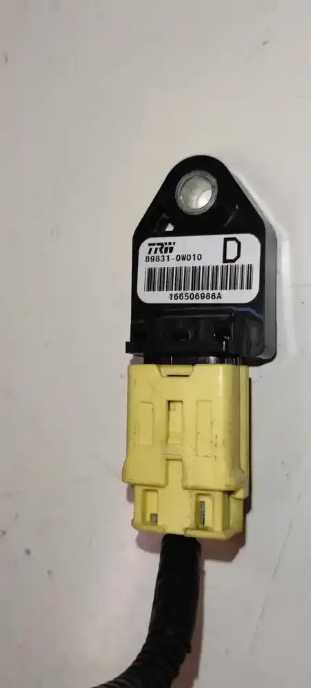 166506986A датчик удару подушки безпеки Toyota Corolla Verso AR10 2005