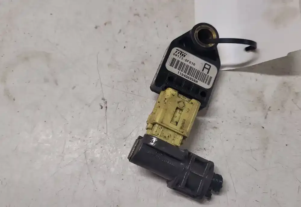 119406956H датчик удара подушки безопасности Toyota Corolla Verso AR10 2006