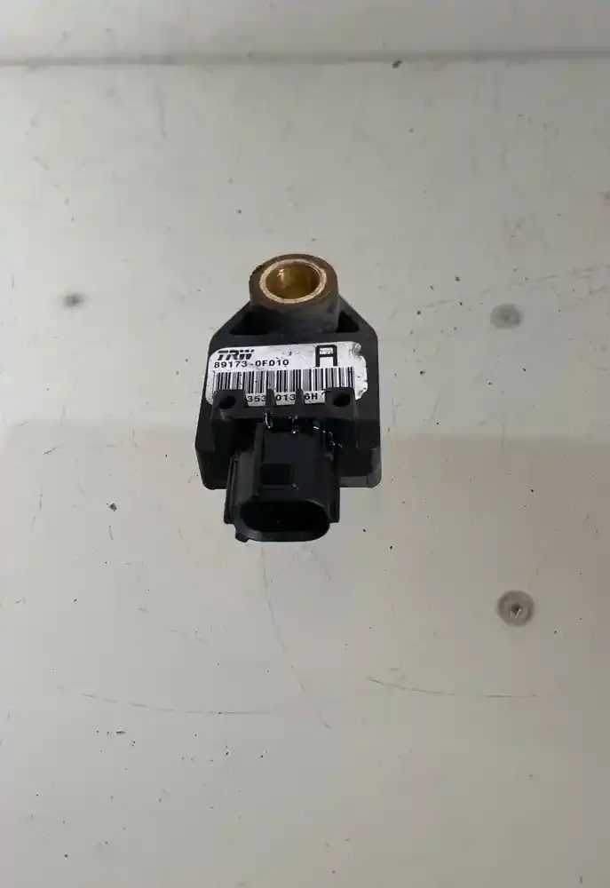 353501396H датчик удара подушки безопасности Toyota Corolla Verso AR10 2006