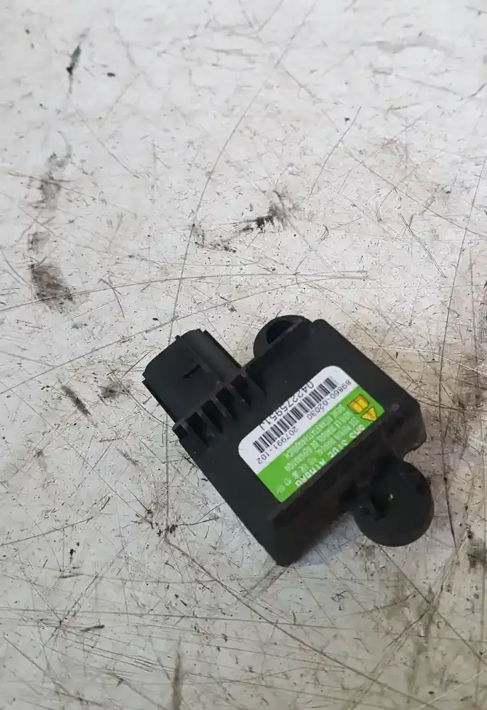 042275951J датчик удару подушки безпеки Toyota Corolla E120 E130 2004