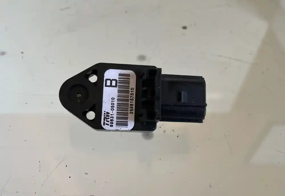 255615751D датчик удару подушки безпеки Toyota Corolla Verso AR10 2006
