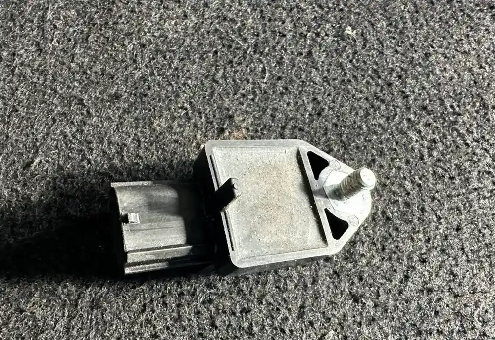 354829651D датчик удару подушки безпеки Toyota Corolla Verso AR10 2006