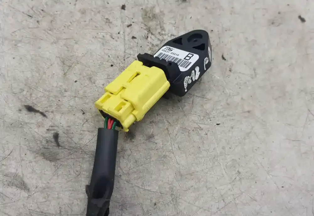 153540131D датчик удара подушки безопасности Toyota Corolla Verso E121 2007