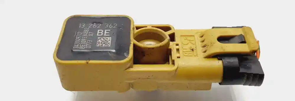 BE009334882 датчик удара подушки безопасности Opel Corsa D 2013