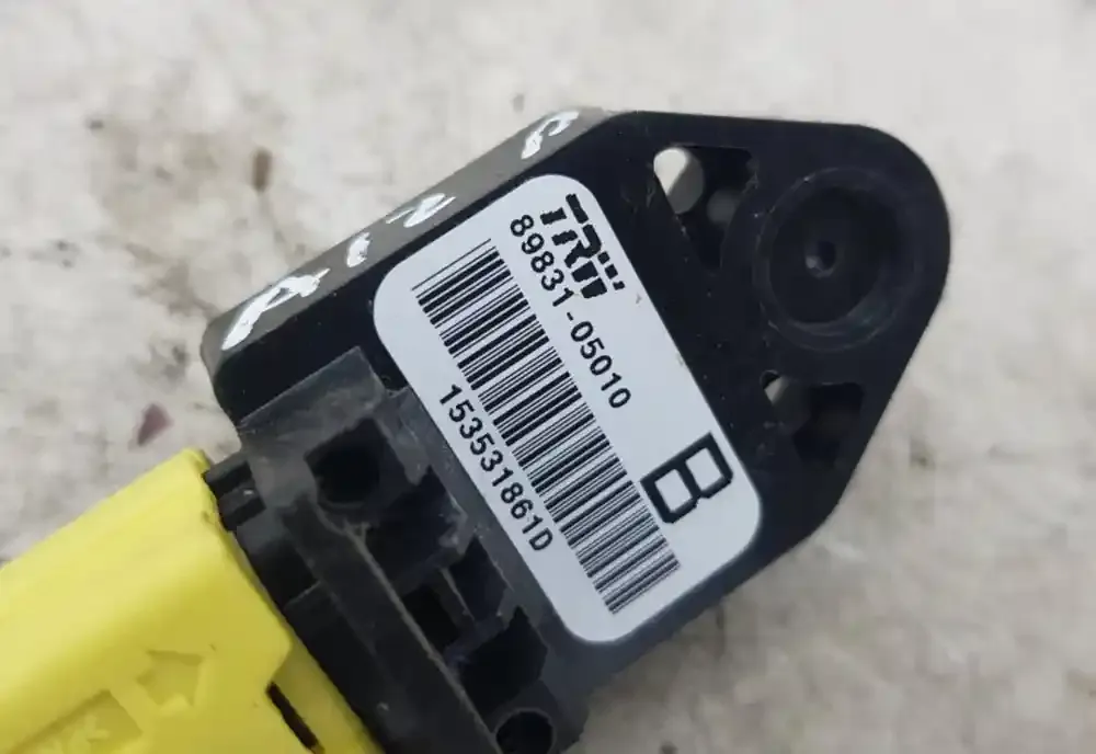 15353181D датчик удара подушки безопасности Toyota Corolla Verso E121 2007