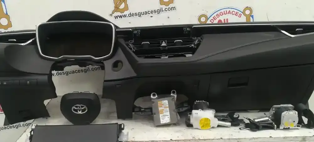 149211 комплект подушок безпеки з панеллю Toyota Corolla E120 E130 2019
