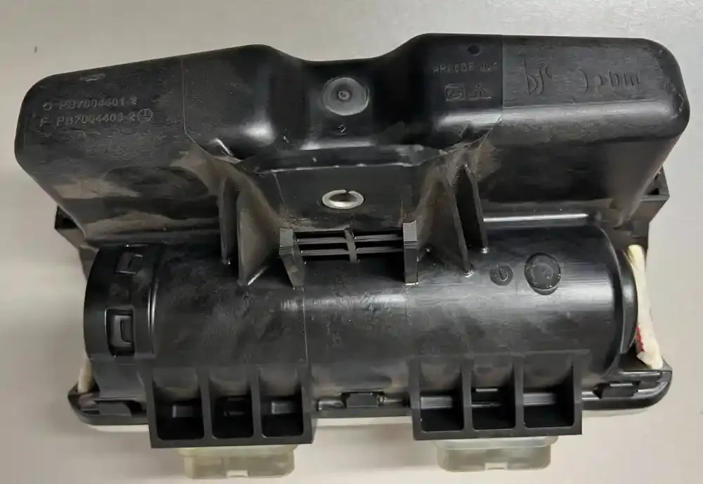 PAM70647082 подушка безпеки пасажира Opel Corsa D 2007