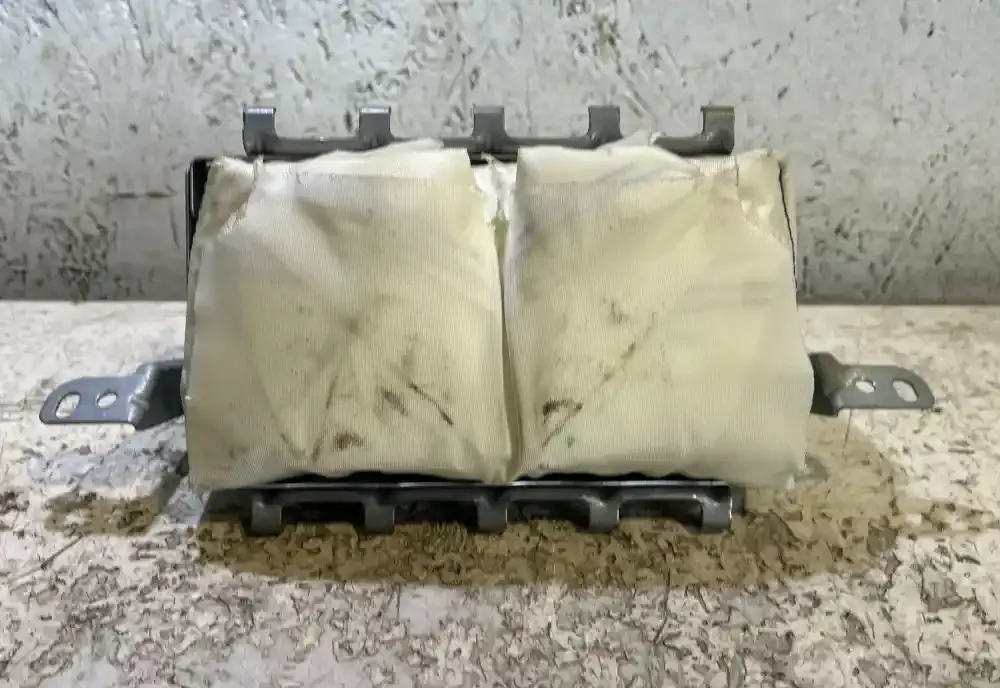 103076007P1D подушка безпеки пасажира Toyota Corolla Verso AR10 2004