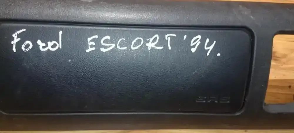 565005026A подушка безопасности пассажира Ford Escort 1994