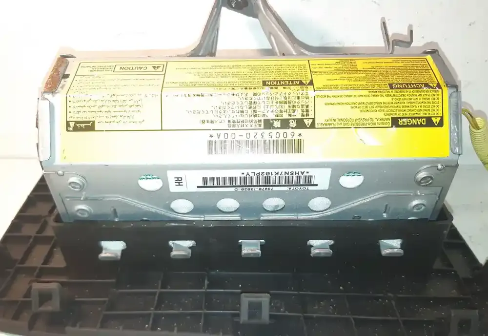 AHSN7K102PLY подушка безпеки пасажира Toyota Corolla Verso E121 2003
