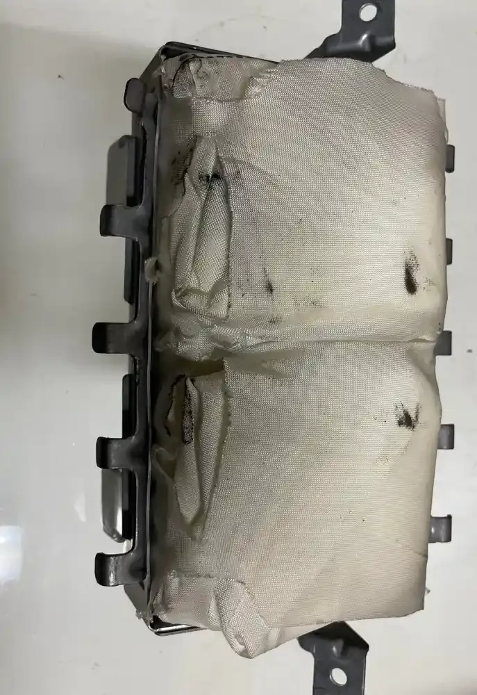 Y12K3034313 подушка безопасности пассажира Toyota Corolla Verso E121 2005
