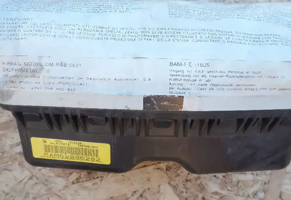 PAM62996282 подушка безопасности пассажира Opel Corsa D 2006