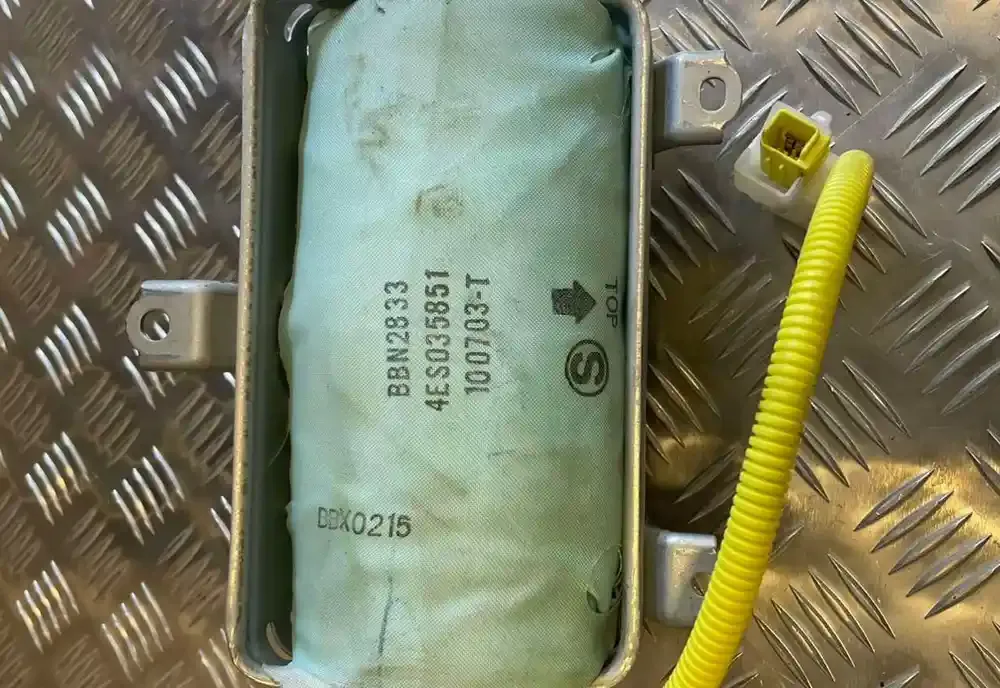 E0892A3821S подушка безпеки пасажира Toyota Corolla E120 E130 2003
