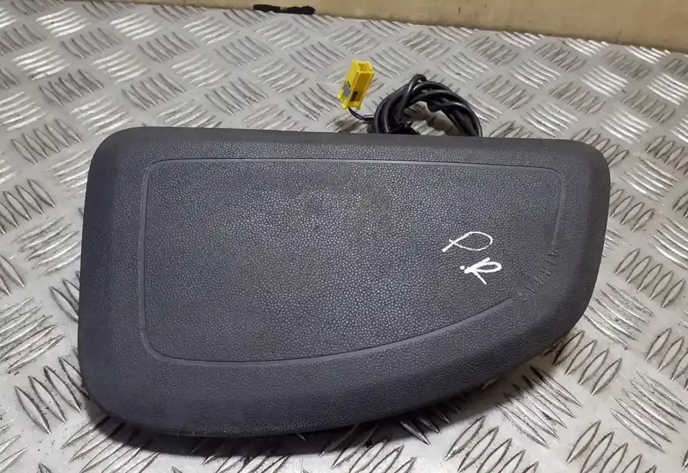30363274C подушка безопасности сиденья Opel Corsa D 2013