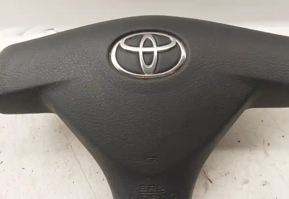 Z2FC7423273 подушка безопасности Airbag на руле Toyota Corolla Verso AR10