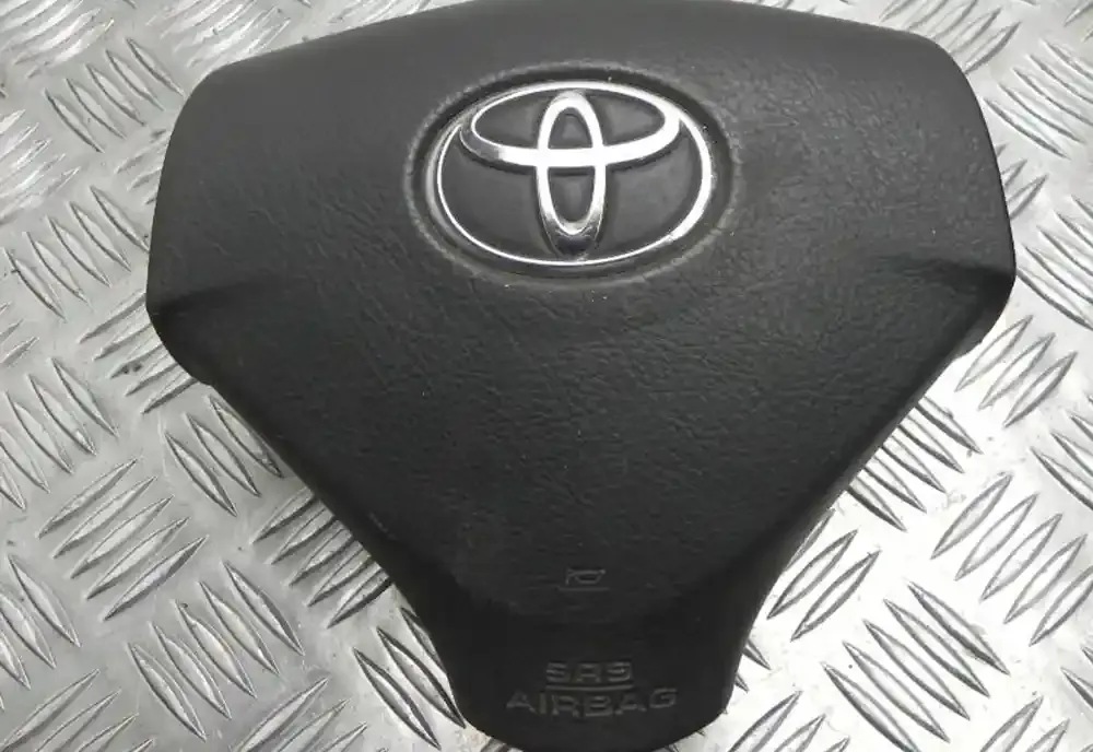 Y07235004A5A подушка безопасности Airbag на руле Toyota Corolla E120 E130