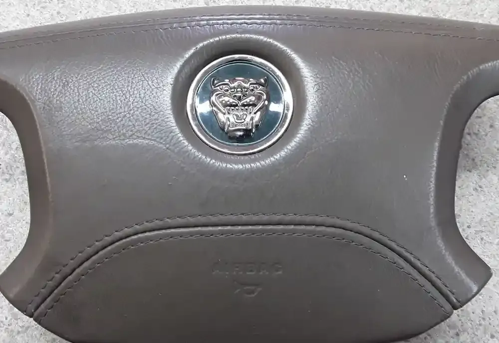 4R8354043B13AA0AMB подушки безпеки Airbag на кермі Jaguar S-Type