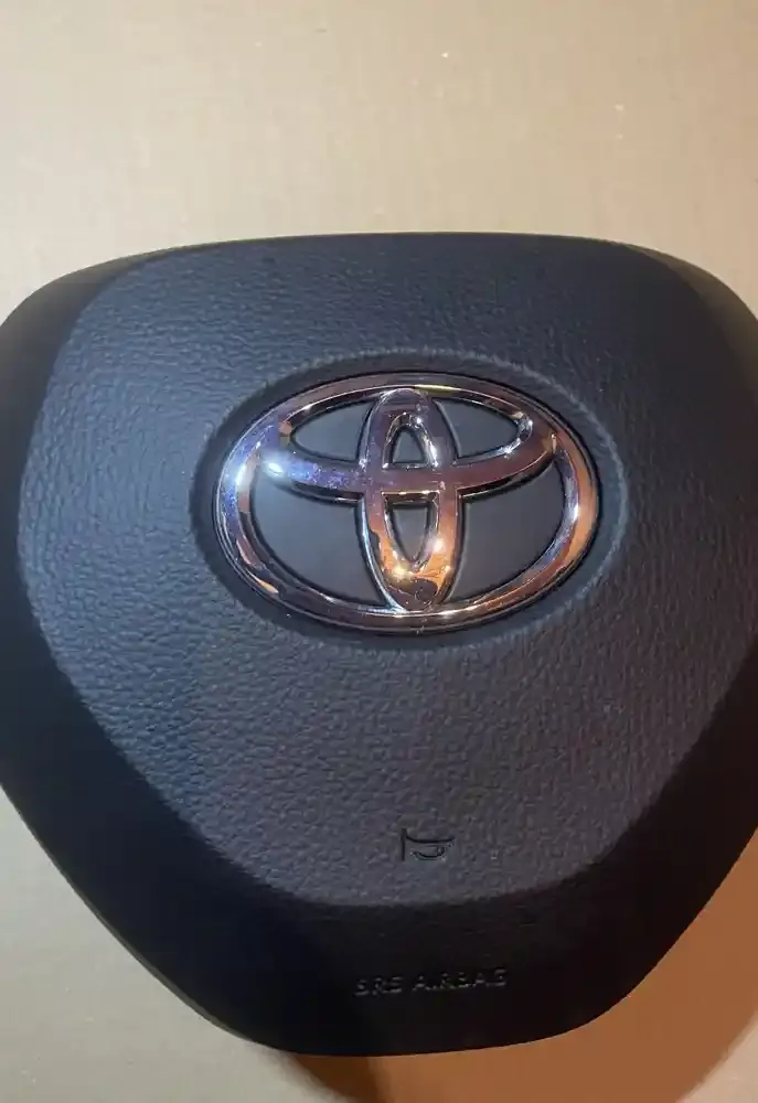 01815819 подушки безпеки Airbag на кермі Toyota Corolla E210 E21
