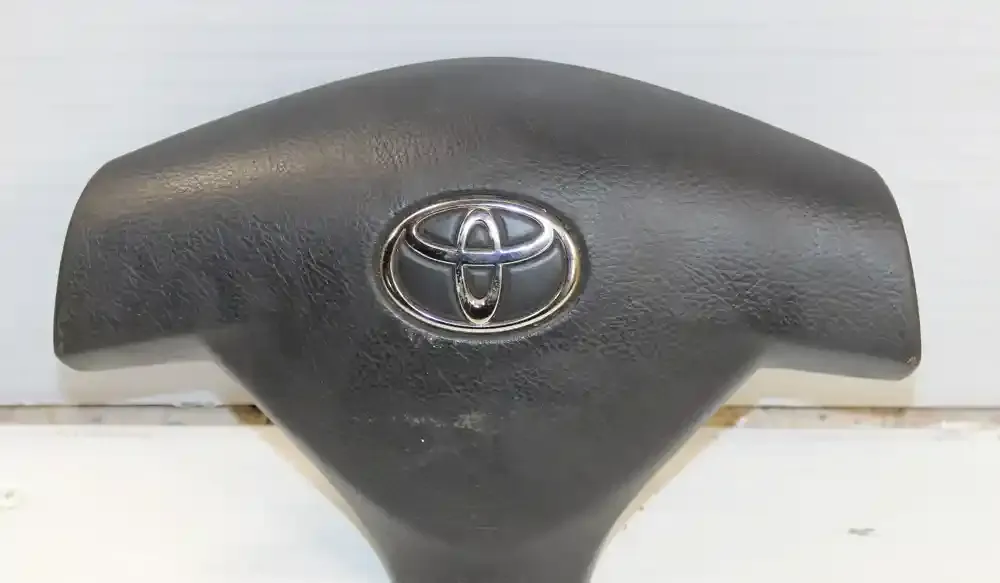 451300F020B0 подушка безопасности Airbag на руле Toyota Corolla Verso AR10