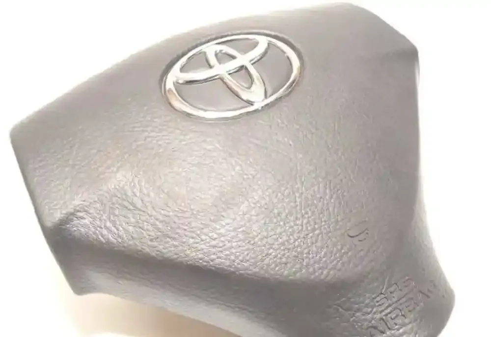 Y07796705A5A подушка безопасности Airbag на руле Toyota Corolla Verso AR10