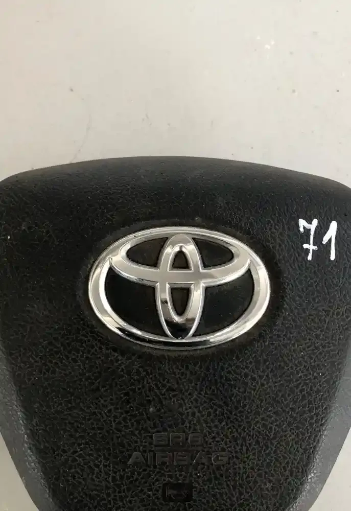4EPVYE3TAEX подушка безопасности Airbag на руле Toyota Corolla E140 E150