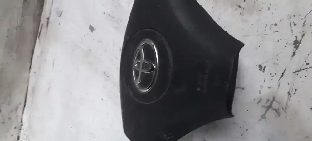 011624902CHL подушка безопасности Airbag на руле Toyota Corolla Verso E121