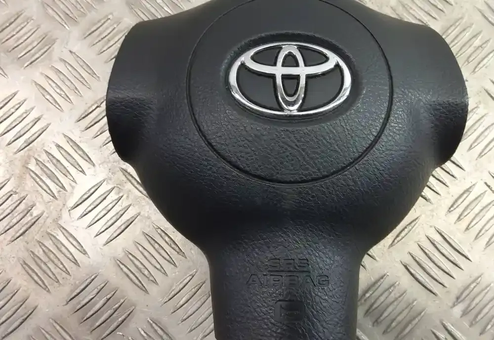 0098904 подушка безопасности Airbag на руле Toyota Corolla E120 E130