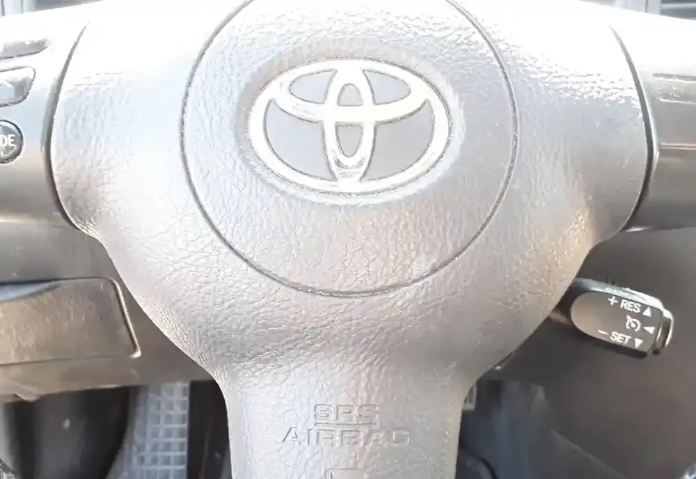 Z01D6023871 подушка безопасности Airbag на руле Toyota Corolla Verso E121