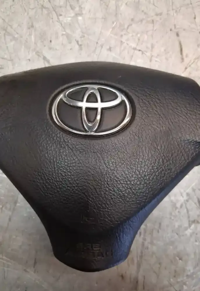 Z21C5253202 подушка безопасности Airbag на руле Toyota Corolla Verso E121