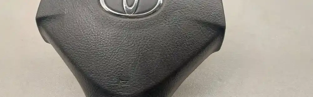 Z2FC7319742 подушка безопасности Airbag на руле Toyota Corolla Verso AR10