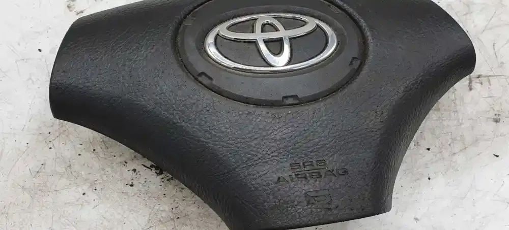 61401050B подушка безопасности Airbag на руле Toyota Corolla E120 E130