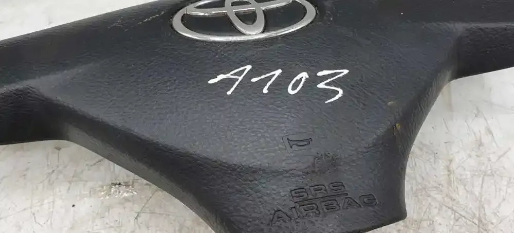 Z2FC7060236 подушка безопасности Airbag на руле Toyota Corolla Verso E121
