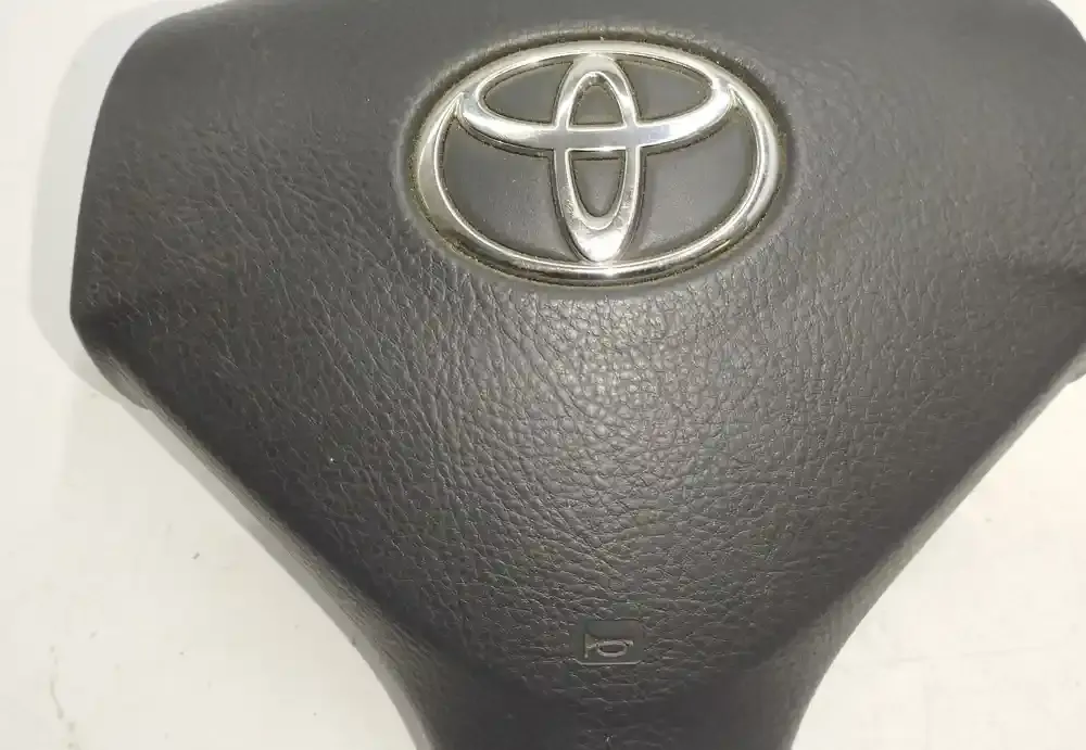 Z2FC7062388 подушка безопасности Airbag на руле Toyota Corolla Verso AR10