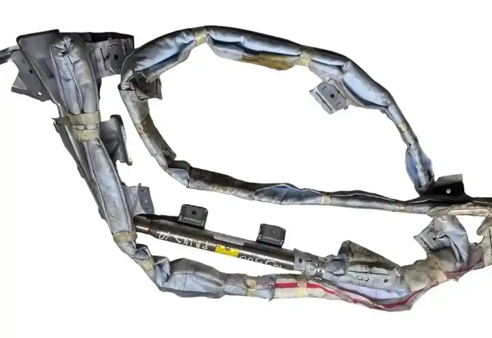 82031826 штора подушек безопасности Toyota Prius (XW30) 2010