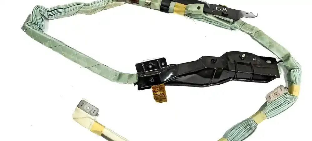 408416205Q43 штора подушек безопасности Toyota Prius (XW20) 2005