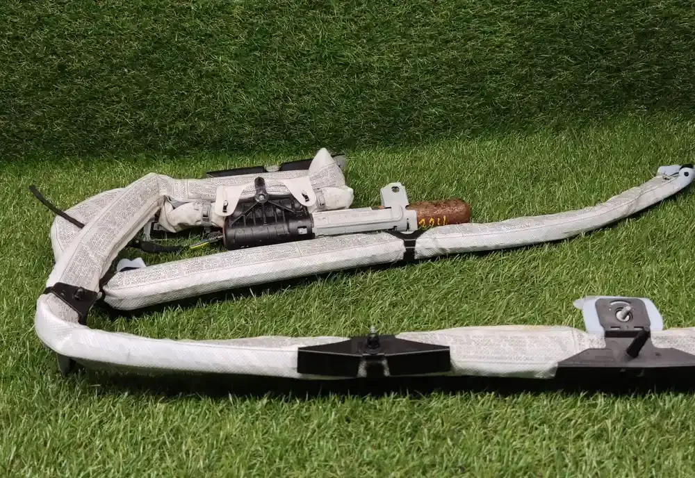 30380427 штора подушок безпеки BMW 3 E90 E91 2011