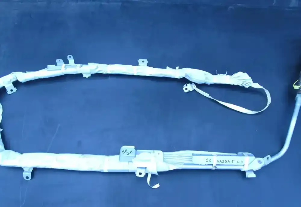 C03A40761 штора подушек безопасности Mazda 5 2014