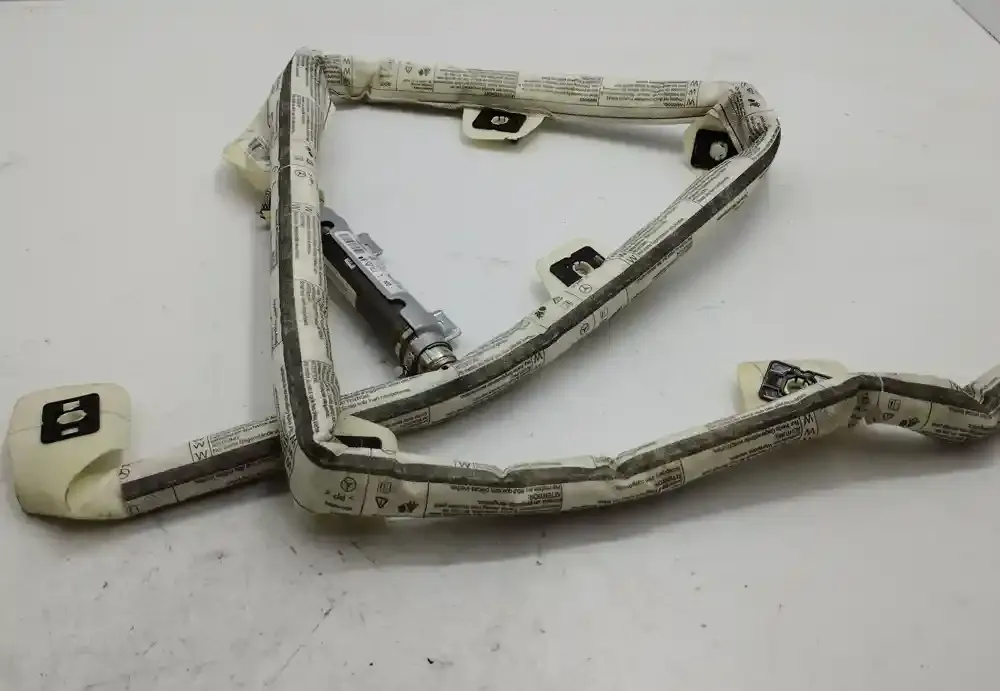 AMPT11249 штора подушек безопасности Mercedes-Benz C W204 2009